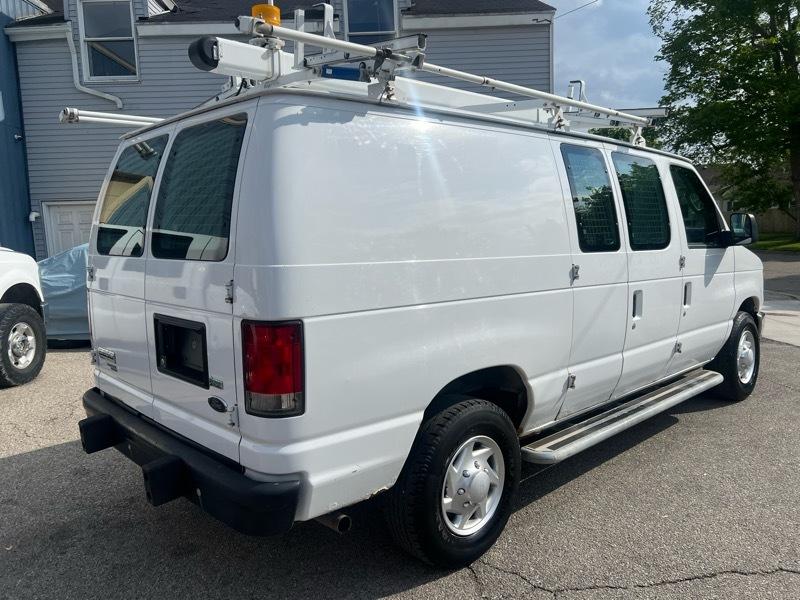 Ford Econoline E-250 2014