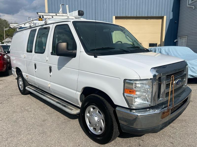 Ford Econoline E-250 2014
