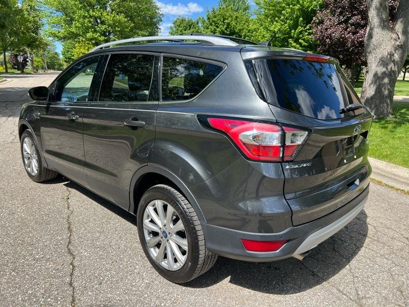 Ford Escape Titanium FWD 2017