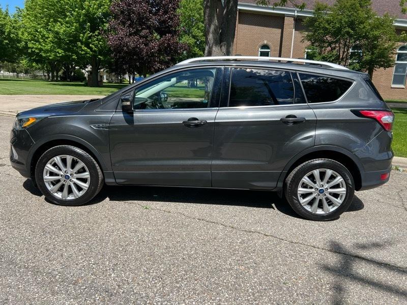 Ford Escape Titanium FWD 2017
