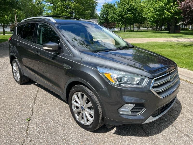 Ford Escape Titanium FWD 2017