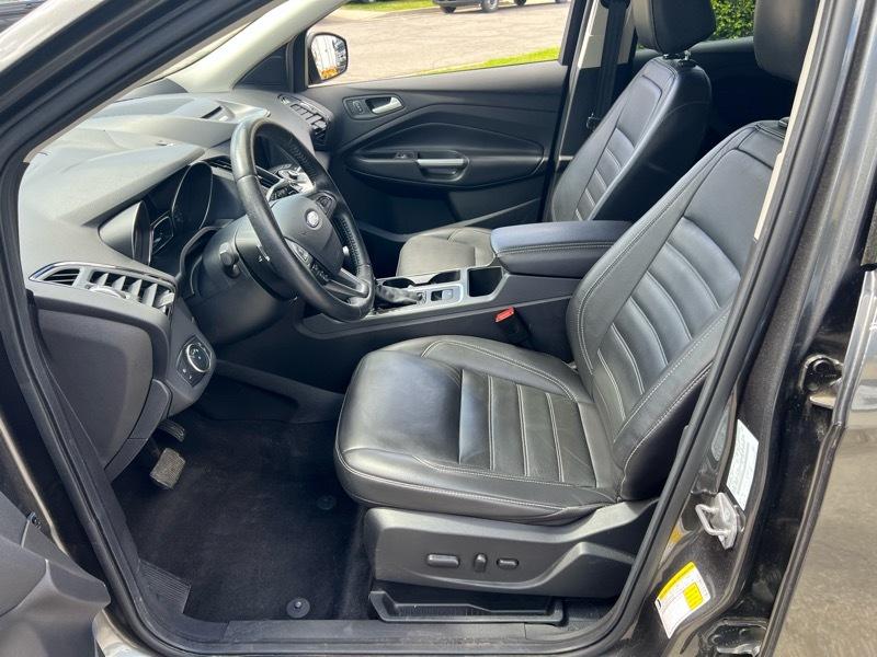 Ford Escape Titanium FWD 2017