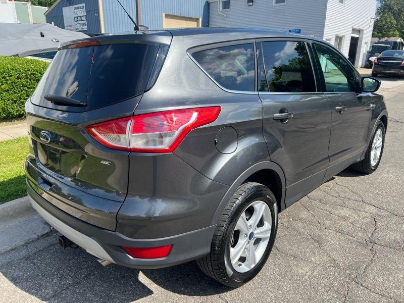 Ford Escape SE FWD 2016