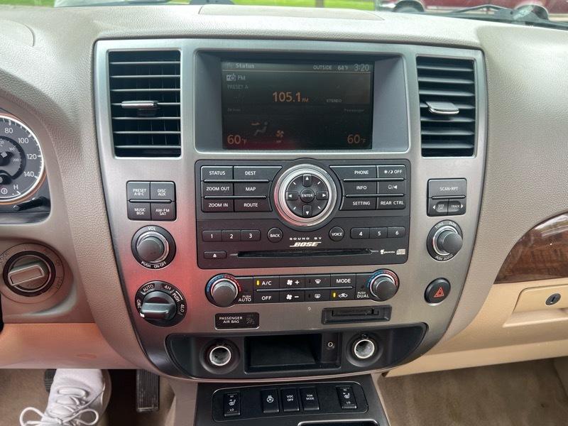 Nissan Armada Platinum 4WD 2011