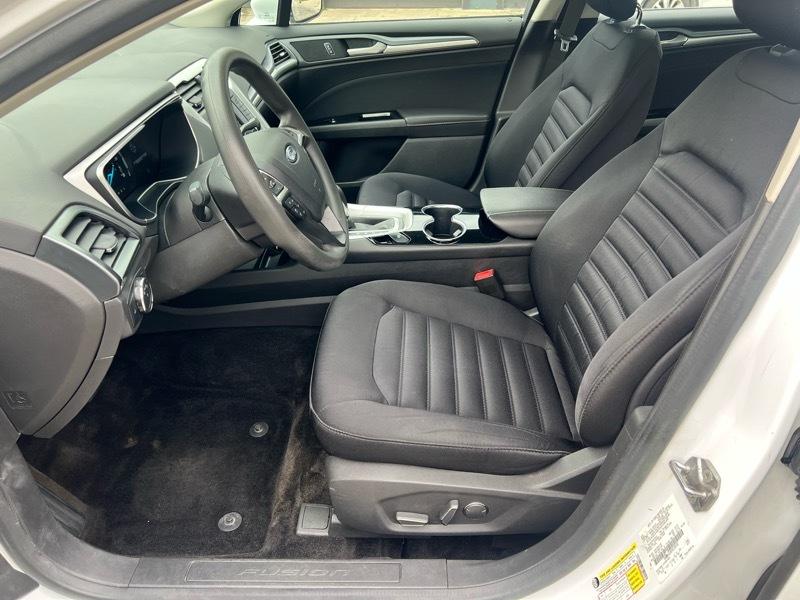 Ford Fusion Hybrid SE 2015