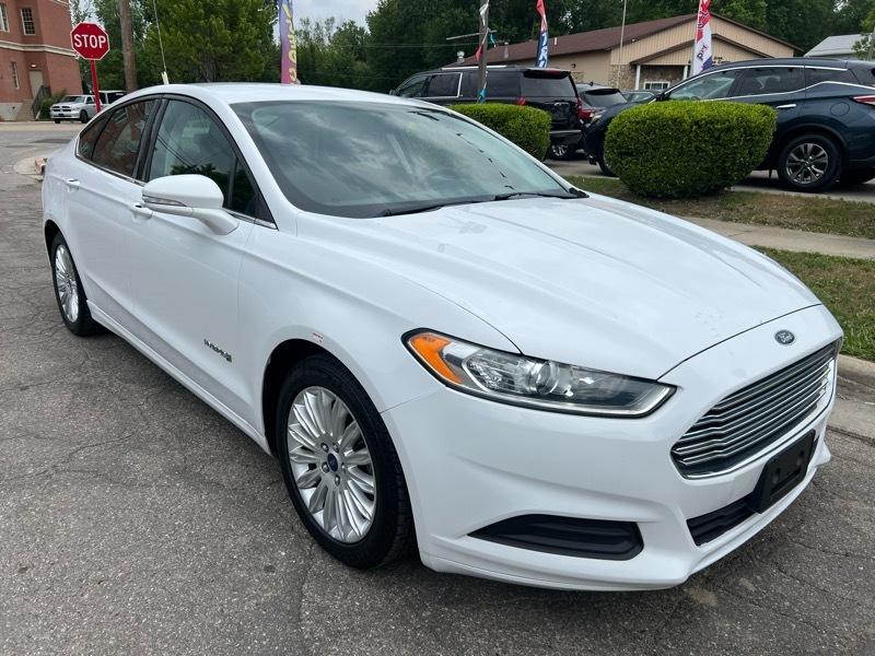 Ford Fusion Hybrid SE 2015