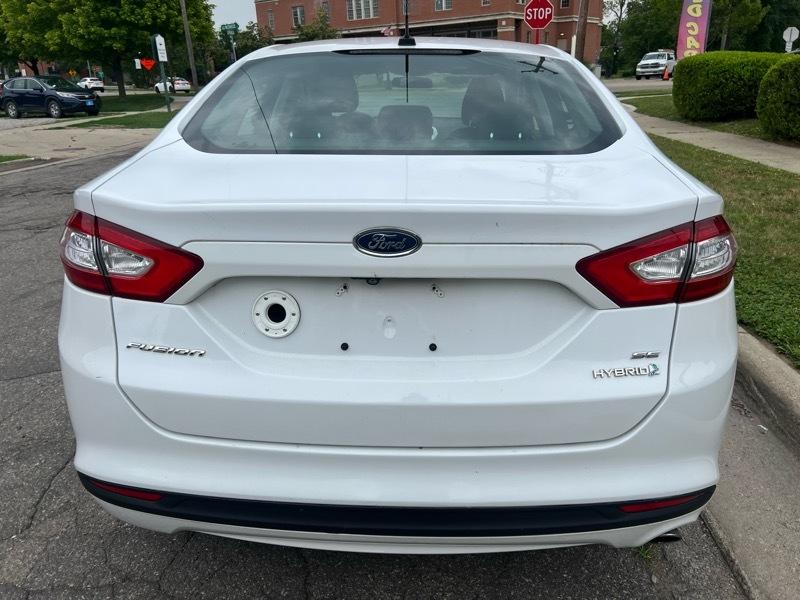 Ford Fusion Hybrid SE 2015