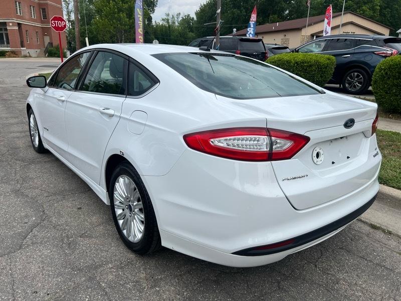 Ford Fusion Hybrid SE 2015