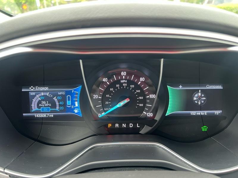 Ford Fusion Hybrid SE 2015