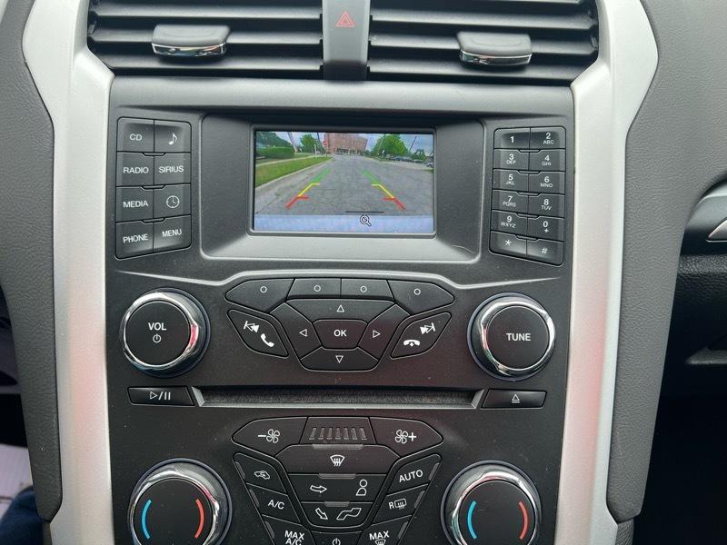 Ford Fusion Hybrid SE 2015