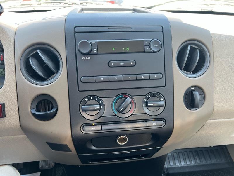 Ford F-150 XL Long Box 2WD 2008