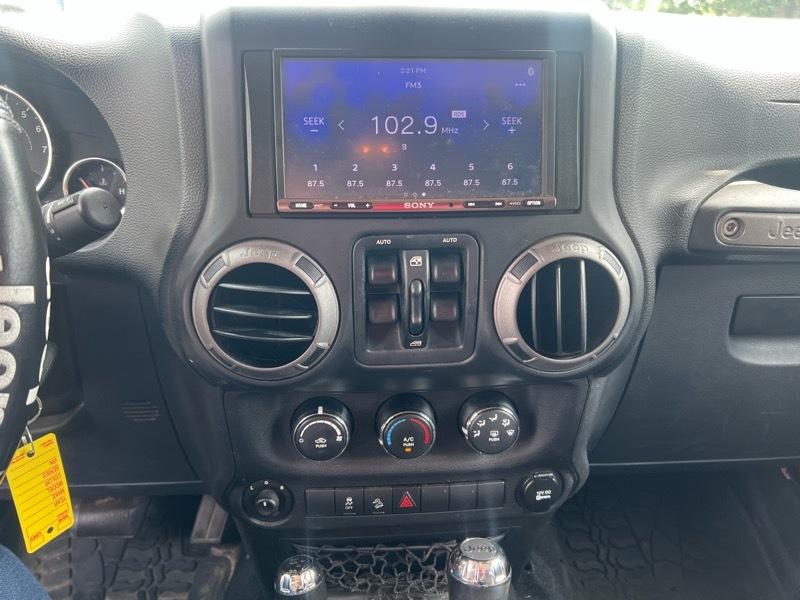 Jeep Wrangler Unlimited Sport 4WD 2014