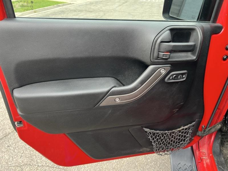 2014 Jeep Wrangler Unlimited Sport - Photo 19