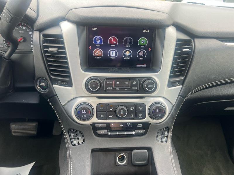 GMC Yukon XL SLT 1/2 Ton 4WD 2015