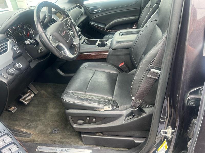 GMC Yukon XL SLT 1/2 Ton 4WD 2015