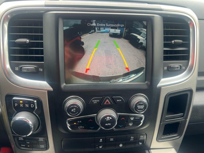 RAM 1500 SLT Crew Cab SWB 4WD 2017