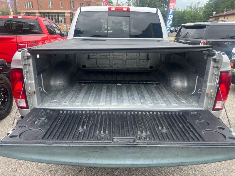RAM 1500 SLT Crew Cab SWB 4WD 2017