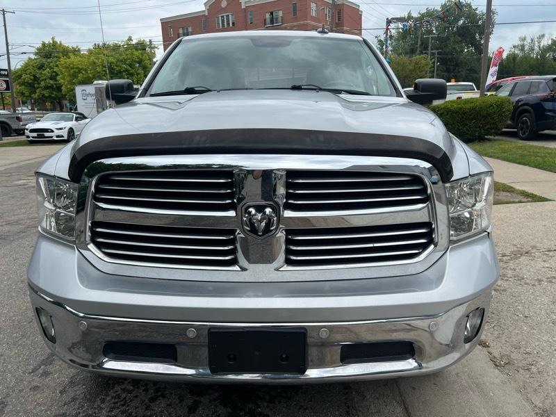 RAM 1500 SLT Crew Cab SWB 4WD 2017
