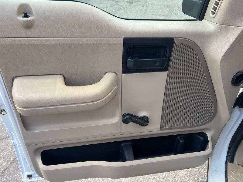 Ford F-150 XL Long Box 2WD 2008