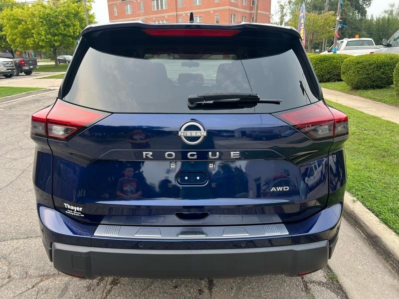 Nissan Rogue SV AWD 2025
