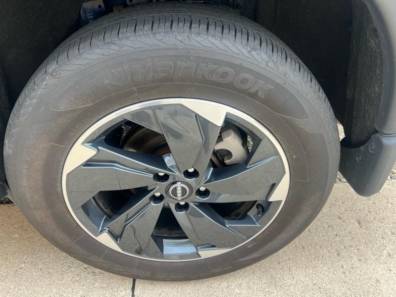 Nissan Rogue SV AWD 2025
