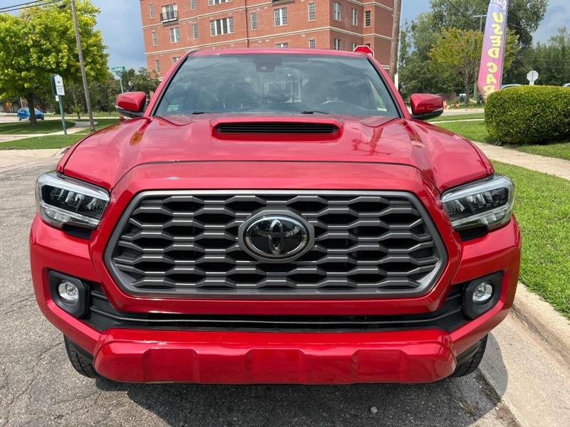 Toyota Tacoma  2021
