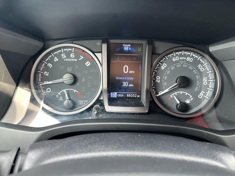 Toyota Tacoma  2021