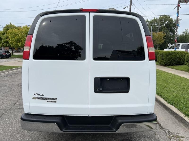 Chevrolet Express  2013
