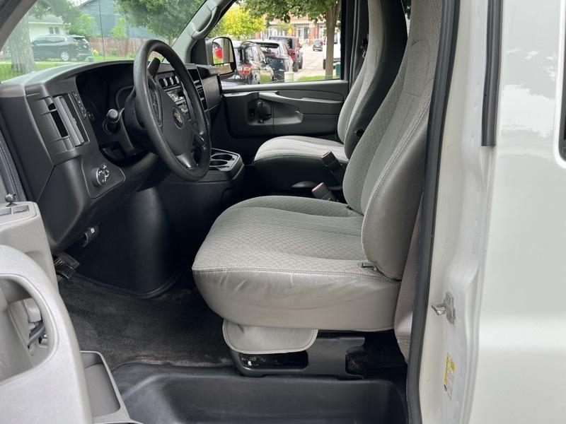 Chevrolet Express  2013