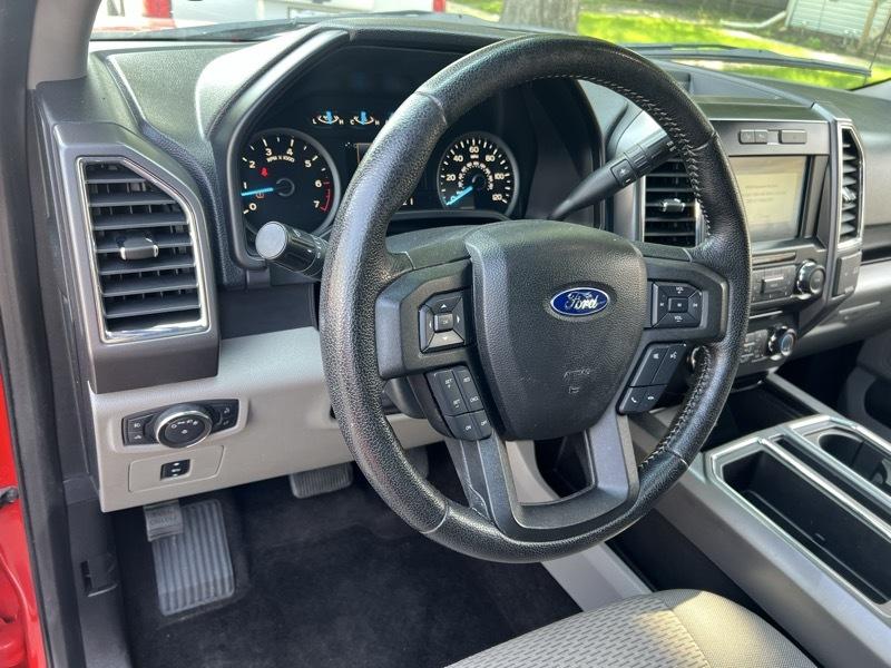 Ford F-150 photo 11