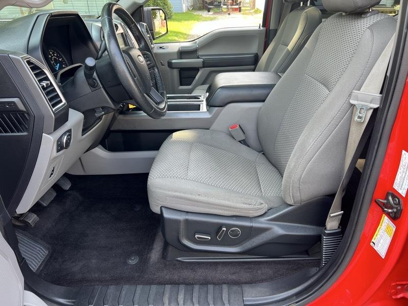 Ford F-150 photo 9