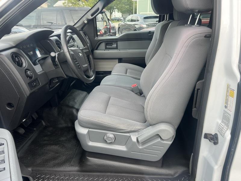 Ford F-150 XL SuperCab 8-ft. Bed 4WD 2014