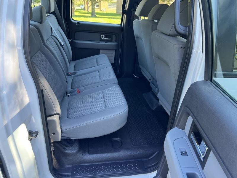 Ford F-150 XL SuperCrew 5.5-ft. Bed 2WD 2013