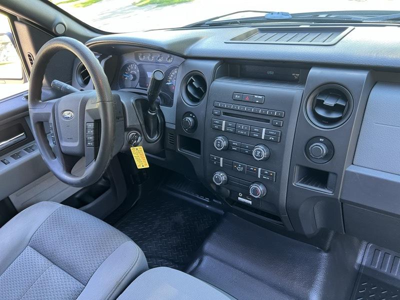Ford F-150 XL SuperCrew 5.5-ft. Bed 2WD 2013