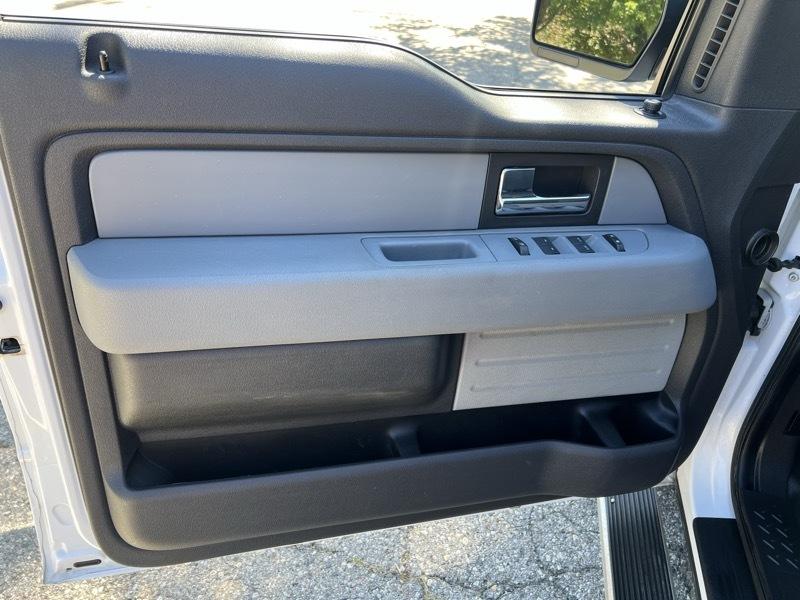 Ford F-150 XL SuperCrew 5.5-ft. Bed 2WD 2013