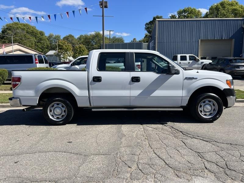 Ford F-150 XL SuperCrew 5.5-ft. Bed 2WD 2013