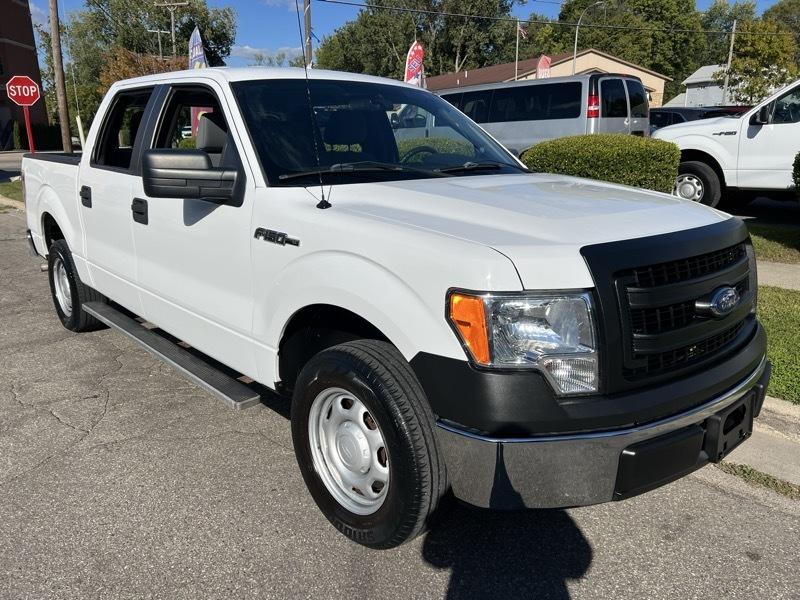 Ford F-150 XL SuperCrew 5.5-ft. Bed 2WD 2013