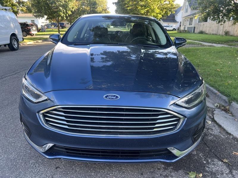 Ford Fusion Hybrid SEL 2019