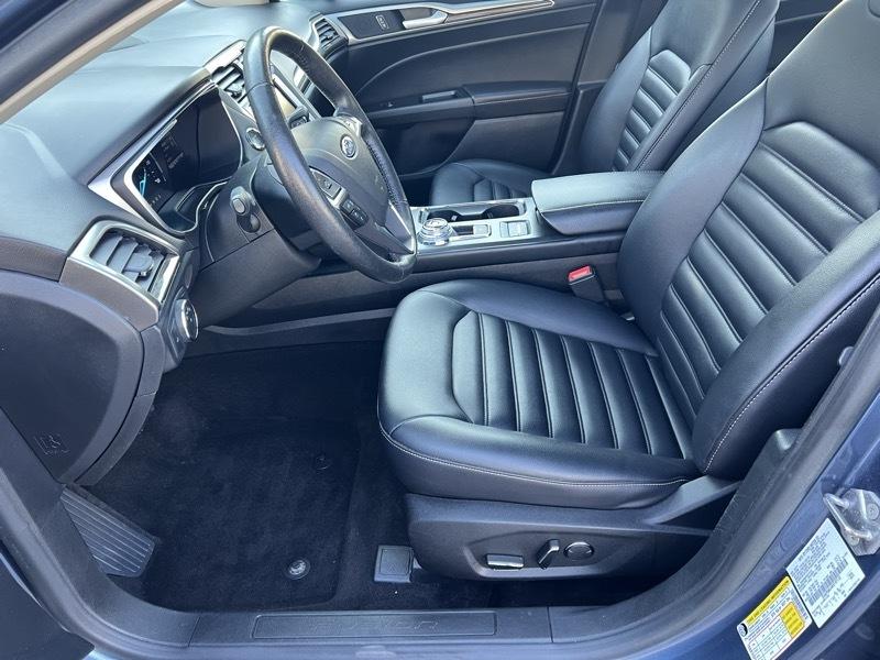 Ford Fusion Hybrid SEL 2019