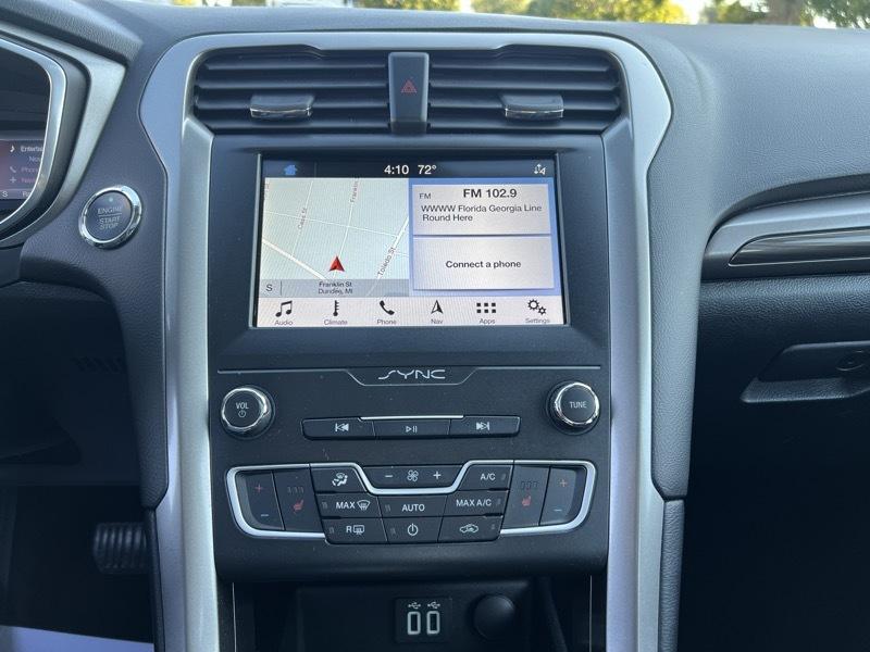 Ford Fusion Hybrid SEL 2019
