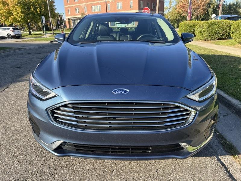Ford Fusion Hybrid SEL 2019