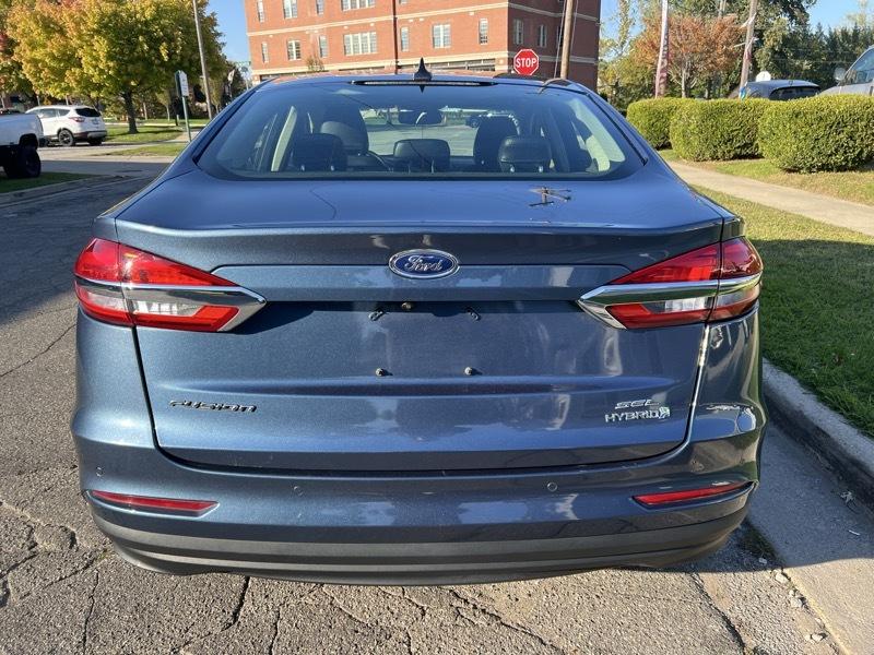 Ford Fusion Hybrid SEL 2019