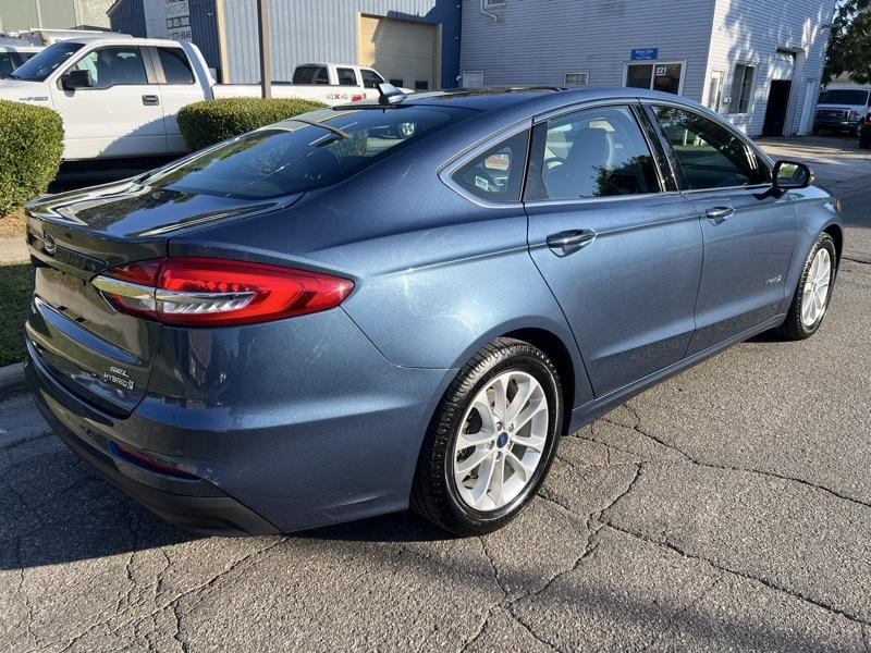 Ford Fusion Hybrid SEL 2019