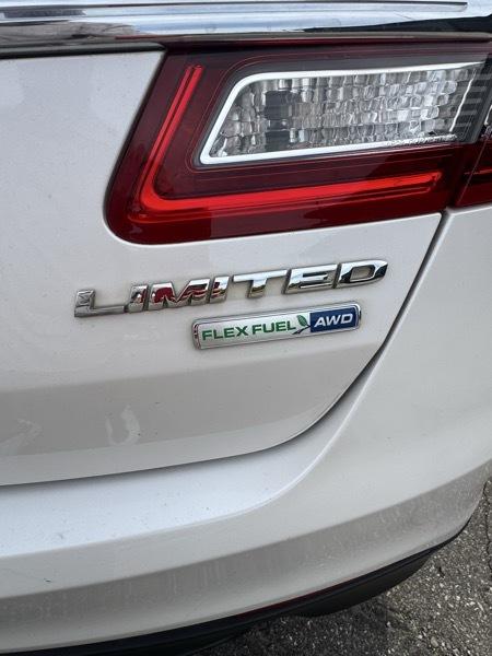 Ford Taurus Limited AWD 2018