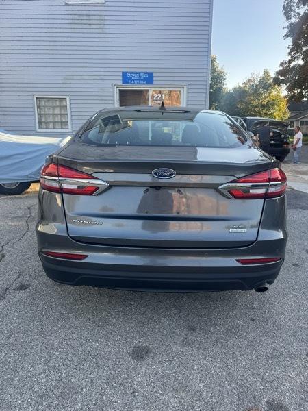 Ford Fusion SE 2020