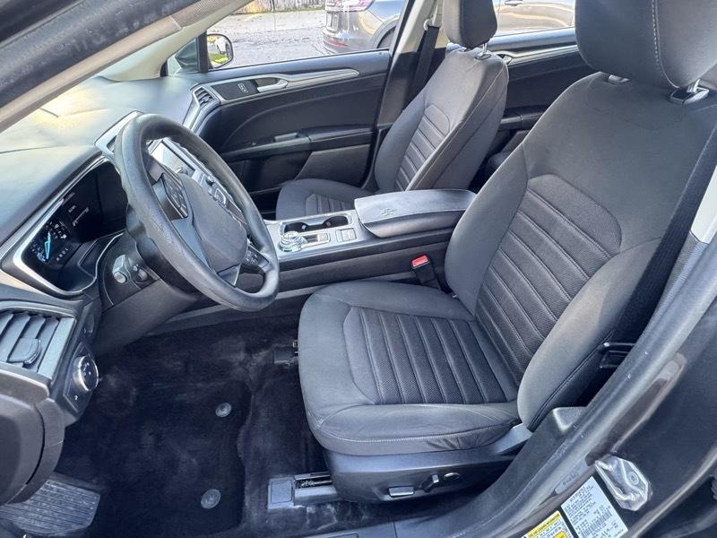 Ford Fusion SE 2020