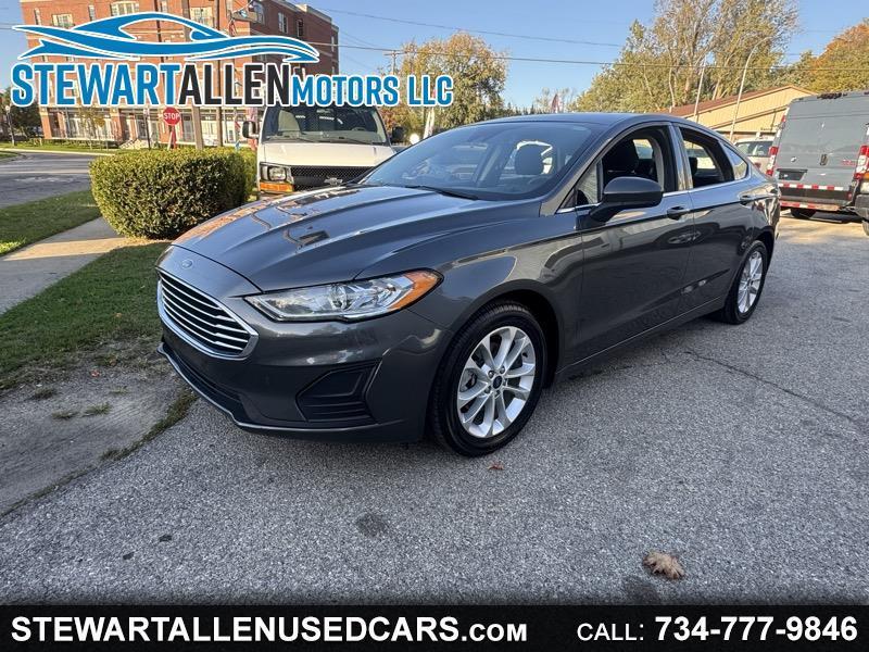2020 Ford Fusion SE