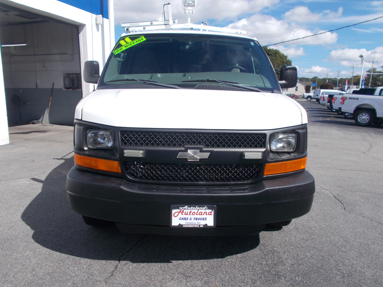 2011 Chevrolet Express Cargo photo 17