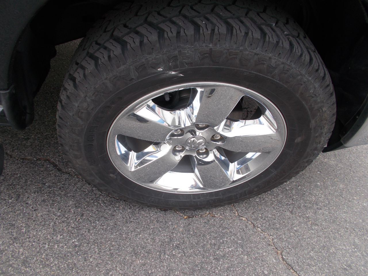 RAM 1500 SLT Crew Cab 4WD 2017 RAM 1500 SLT Crew Cab 4WD 2017