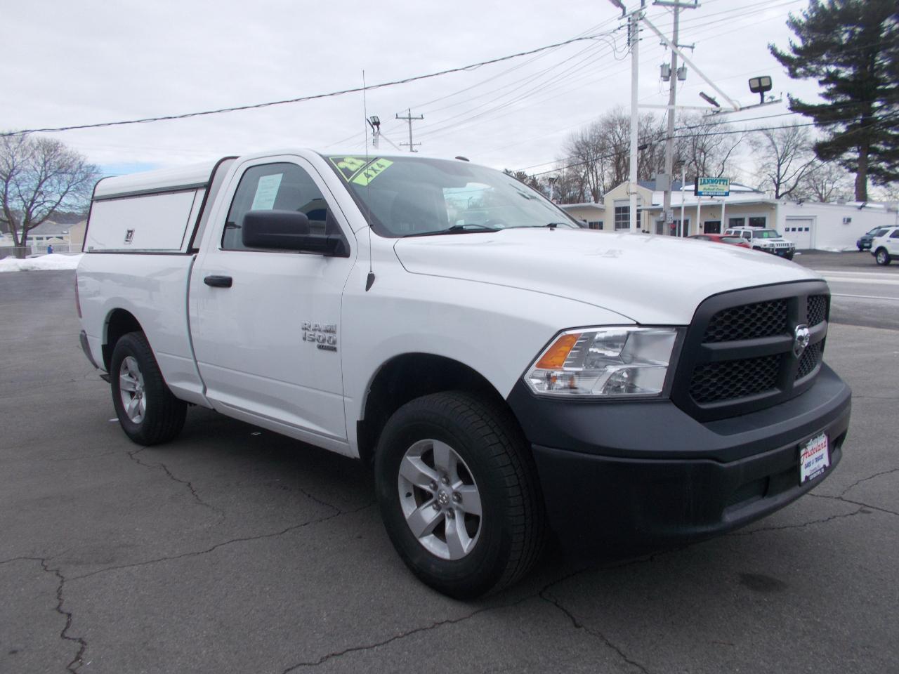 RAM 1500 Classic Tradesman Regular Cab SWB 4WD 2022